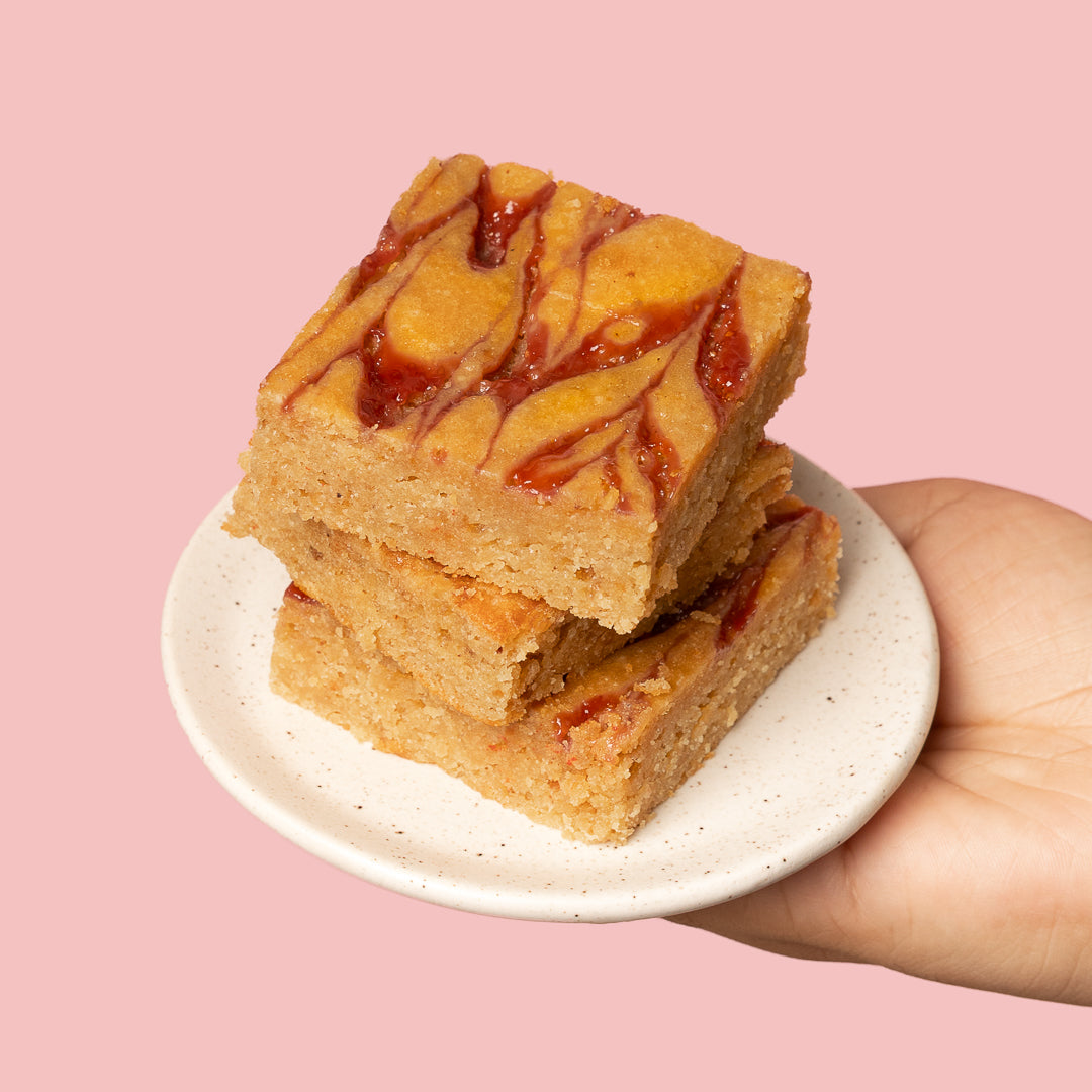 Peanut & Jelly Blondie